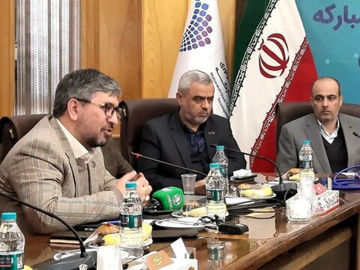 فولاد مبارکه تا سال آینده از ۱۵۰ پایان نامه و ایجاد ۱۰ هسته پژوهشی در دانشگاه صنعتی اصفهان حمایت میکند