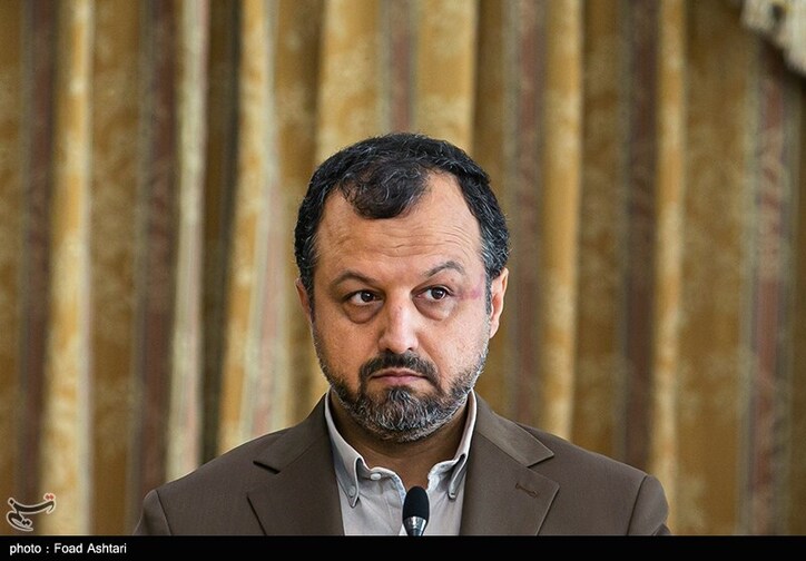 واکنش خاندوزی به نامه شورای رقابت/ مجوز عرضه خودرو در بورس توسط شورای‌عالی بورس صادر شده