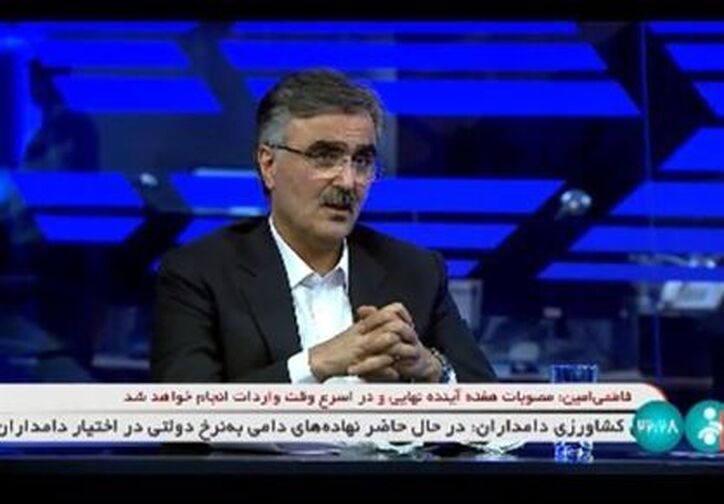 بانک مرکزی به بازار آزاد ارز ورود می‌کند/ دلار ۲۸۵۰۰ تومانی مانند دلار ۴۲۰۰ تومانی نیست