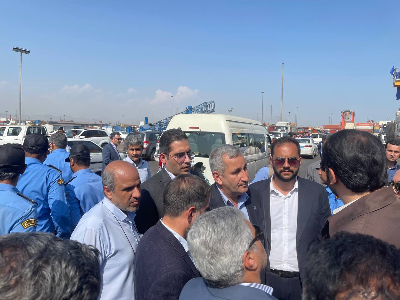 بذرپاش از بندر شهید رجایی، پروژه هیمکو و پروژههای در دست احداث بازدید کرد بذرپاش از بندر شهید رجایی، پروژه هیمکو و پروژههای در دست احداث بازدید کرد