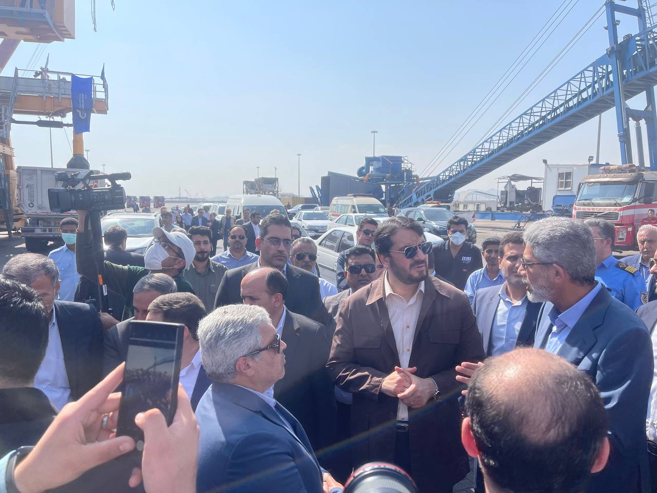 بذرپاش از بندر شهید رجایی، پروژه هیمکو و پروژههای در دست احداث بازدید کرد بذرپاش از بندر شهید رجایی، پروژه هیمکو و پروژههای در دست احداث بازدید کرد