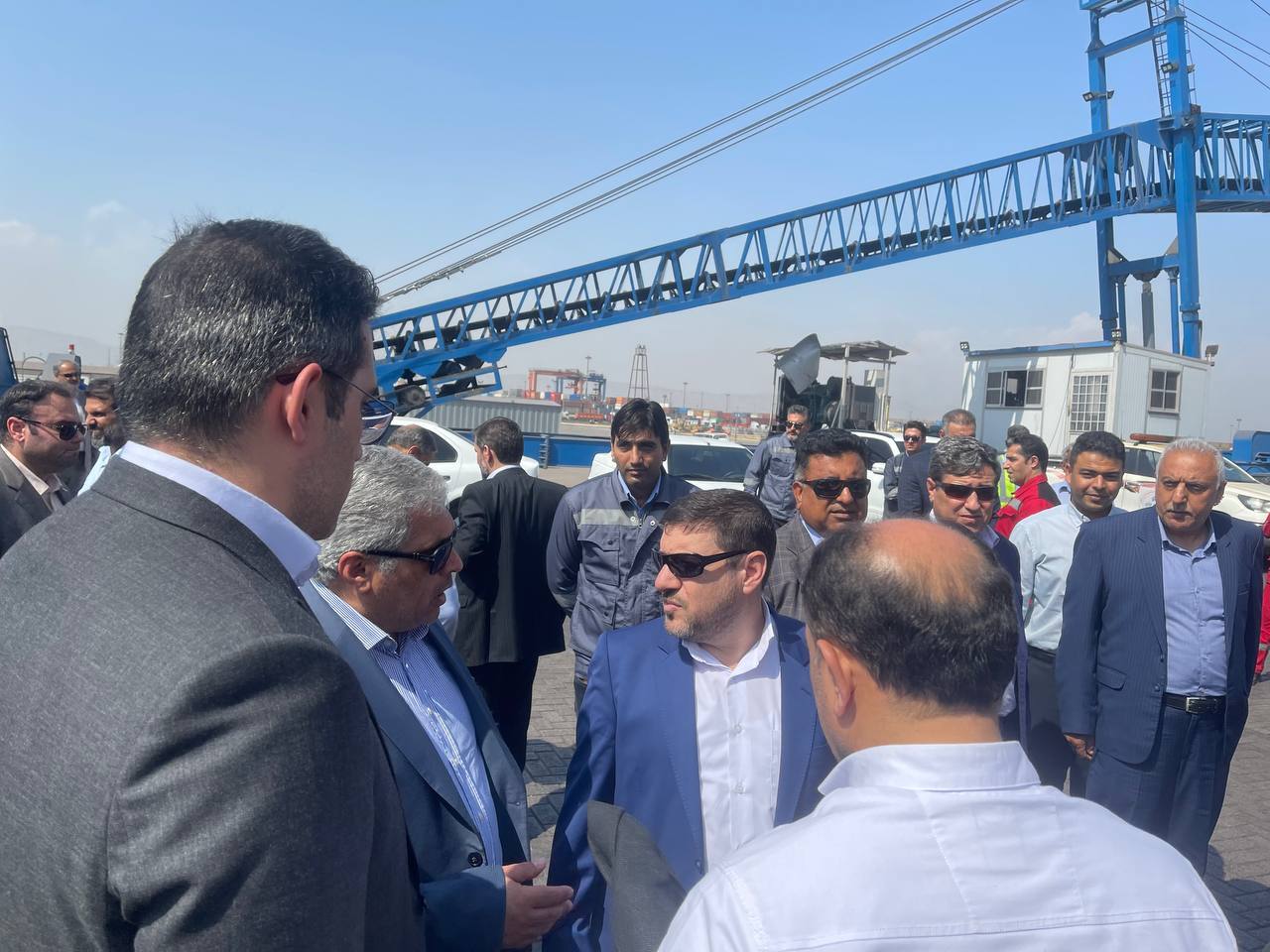 بذرپاش از بندر شهید رجایی، پروژه هیمکو و پروژههای در دست احداث بازدید کرد بذرپاش از بندر شهید رجایی، پروژه هیمکو و پروژههای در دست احداث بازدید کرد