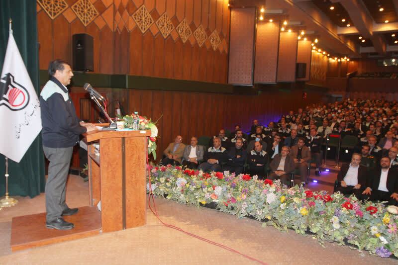 برگزاری مراسم تکریم و معارفه مدیرعامل ذوب آهن اصفهان برگزاری مراسم تکریم و معارفه مدیرعامل ذوب آهن اصفهان