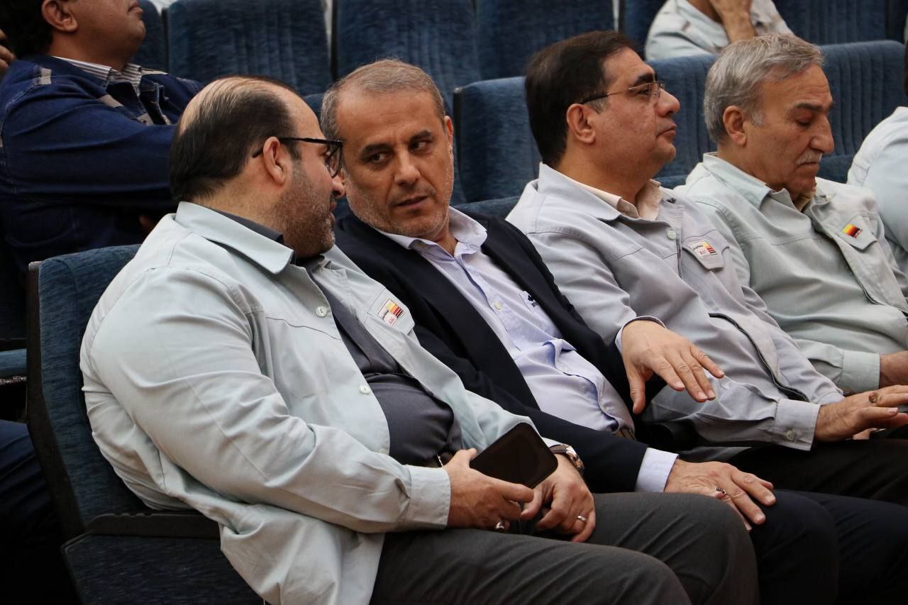 جلسه هماندیشی و بازنگری نقشه استراتژیک (افق ۱۴۰۴-۱۴۰۲) گروه فولاد خوزستان برگزار شد جلسه هماندیشی و بازنگری نقشه استراتژیک (افق ۱۴۰۴-۱۴۰۲) گروه فولاد خوزستان برگزار شد