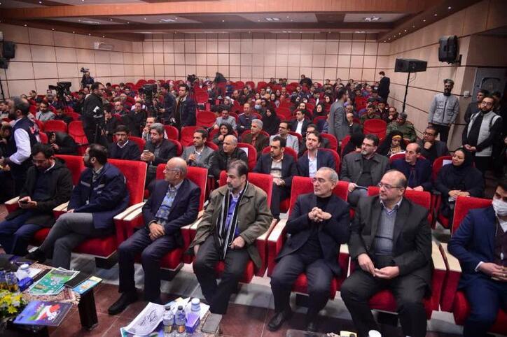 آیین آغاز عملیات اجرایی پروژه احداث بزرگترین نیروگاه خورشیدی کشور به ظرفیت ۶۰۰ مگاوات توسط شرکت فولاد مبارکه