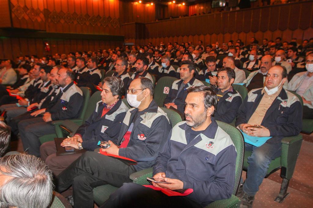 شکوفایی ساخت داخل در ذوب آهن حاصل توان مهندسی در این شرکت است شکوفایی ساخت داخل در ذوب آهن حاصل توان مهندسی در این شرکت است