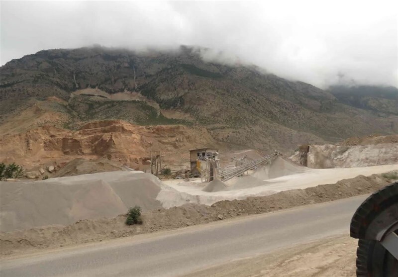 زخم عمیق معدنکاران بر پیکره کوهها و جنگلهای سوادکوه/ انفجارهایی که آسایش را از مردم گرفتهاند زخم عمیق معدنکاران بر پیکره کوهها و جنگلهای سوادکوه/ انفجارهایی که آسایش را از مردم گرفتهاند