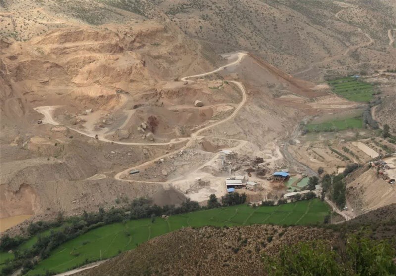 زخم عمیق معدنکاران بر پیکره کوهها و جنگلهای سوادکوه/ انفجارهایی که آسایش را از مردم گرفتهاند زخم عمیق معدنکاران بر پیکره کوهها و جنگلهای سوادکوه/ انفجارهایی که آسایش را از مردم گرفتهاند