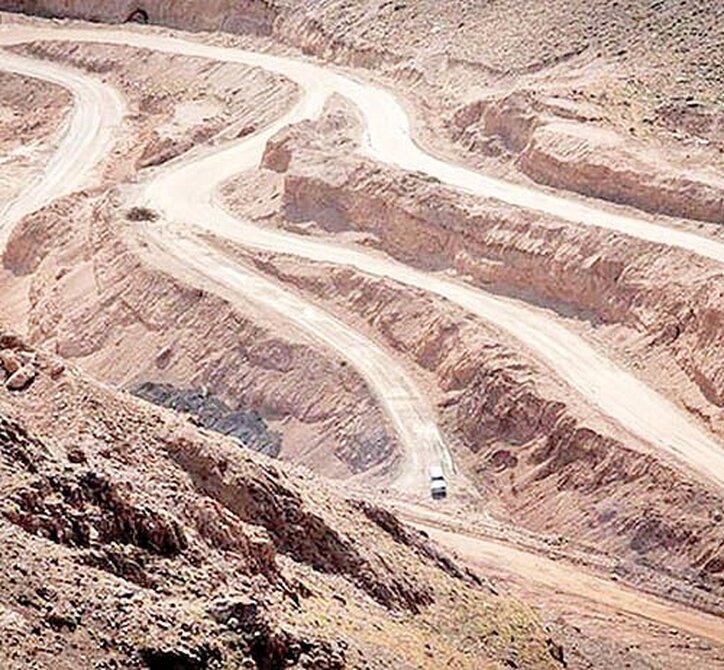 شناسایی ۲۴ محدوده معدنی امید بخش در پهنه سونگون - تکاب
