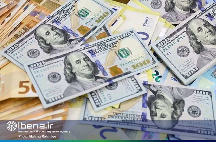 نرخ رسمی ۱۲ ارز کاهش یافت