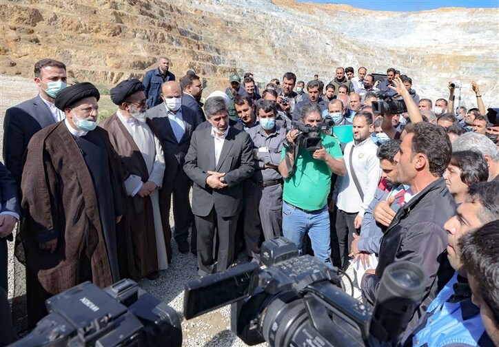 گفت‌وگوی جالب یک کارگر با رئیس جمهور/ درخواستی که با قید فوریت دستور رسیدگی گرفت + فیلم