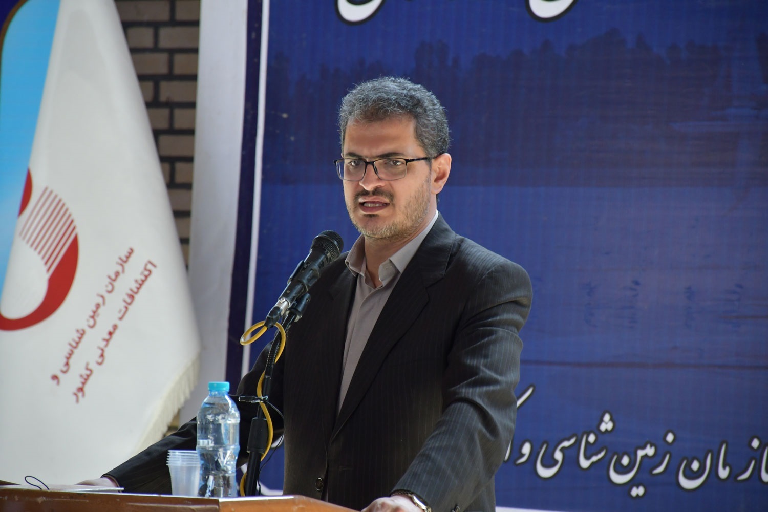 رئیس سازمان زمینشناسی واکتشافاتمعدنی کشور: اطلاعات پایه زمینشناسی۵۳ درصد اراضی کردستان تهیه میشود رئیس سازمان زمینشناسی واکتشافاتمعدنی کشور: اطلاعات پایه زمینشناسی۵۳ درصد اراضی کردستان تهیه میشود