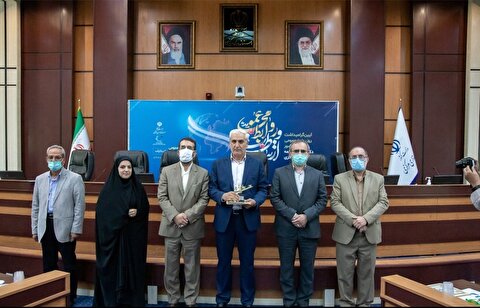 روابط عمومی شرکت آلومینیوم ایران حائز رتبه برتر روابط عمومی‌های استان مرکزی شد