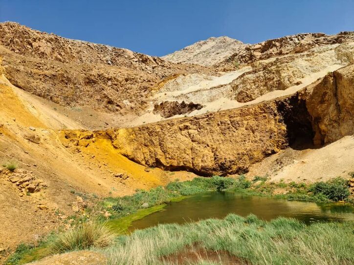 سرنوشت چشمه‌های گرگش استان اصفهان در کلاف سر در گم معدن 