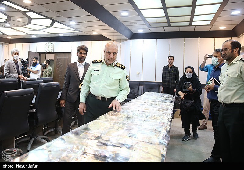 ۱۳ سارق صندوق امانات بانک ملی دستگیر شدند/ بازداشت برخی سارقان در ترکیه/ اکثر اموال صندوق&zwnj;ها بازگردانده شد + فیلم و عکس