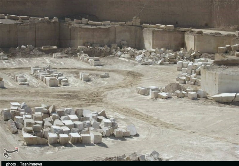 سنگ و معدن ظرفیتی مغفول برای اشتغال پایدار در لرستان/ ذخایر زیرزمینی گنجی پنهان برای آبادانی استان سنگ و معدن ظرفیتی مغفول برای اشتغال پایدار در لرستان/ ذخایر زیرزمینی گنجی پنهان برای آبادانی استان