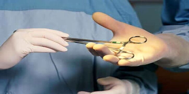 پیوند موفقیت‌آمیز دست جداشده یک کارگر در یزد