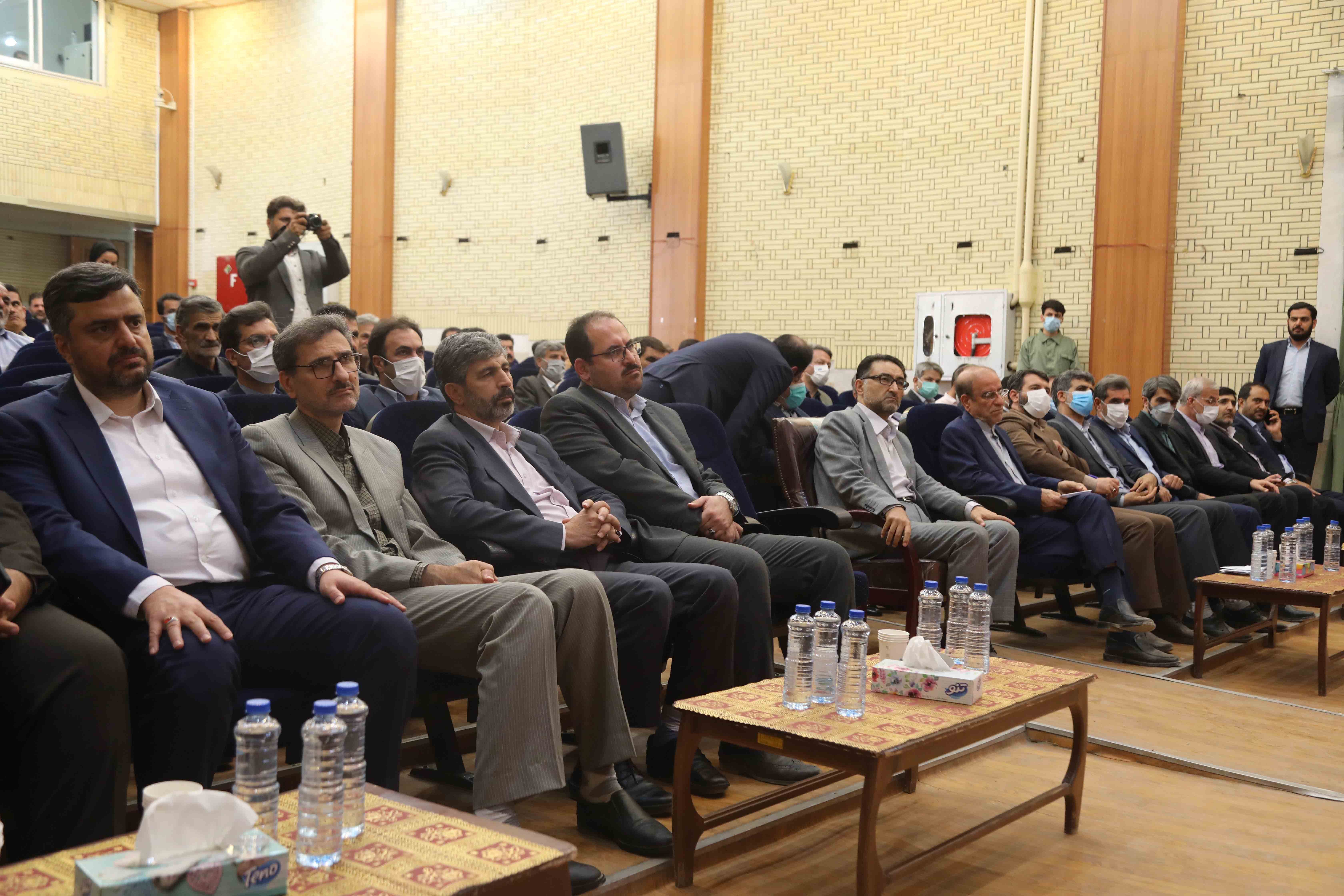 استان همدان پایتخت سیلیس و دولومیت کشور است/ ظرفیتهای معدنی بالا در «تاصیکو» و «شستا» استان همدان پایتخت سیلیس و دولومیت کشور است/ ظرفیتهای معدنی بالا در «تاصیکو» و «شستا»