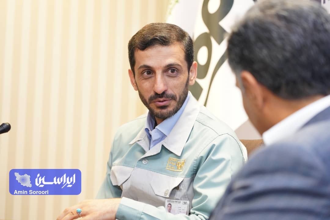 تفاهمنامه همکاری بین بانک تجارت و شرکت فولاد مبارکه به امضا رسید تفاهمنامه همکاری بین بانک تجارت و شرکت فولاد مبارکه به امضا رسید