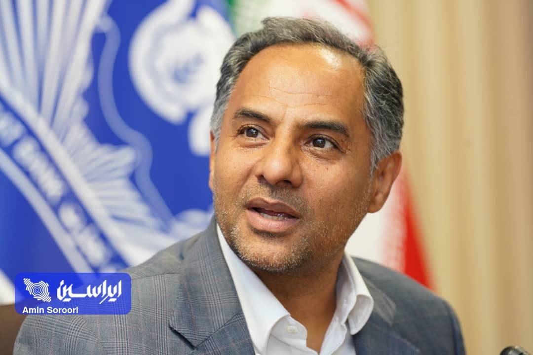 تفاهمنامه همکاری بین بانک تجارت و شرکت فولاد مبارکه به امضا رسید تفاهمنامه همکاری بین بانک تجارت و شرکت فولاد مبارکه به امضا رسید
