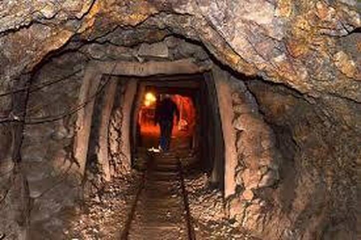 از نقش ناچیز معادن در اقتصاد فارس تا ابطال مجوز ۹ معدن آلاینده در منطقه دوکوهک