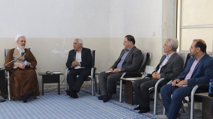 صنایع و معادن بزرگ استان به وظایف قانونی خود در قبال دانشگاه یزد عمل کنند