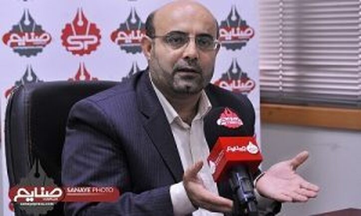 مخالف تفکیک وزارت صنعت، معدن و تجارت هستم/ تشکیل وزارتخانه جدید در حوزه بازرگانی توازن تأمین کالا در کشور را به هم می‌زند/ سوءاستفاده از صنعت خودروسازی برای تغییر وزرا