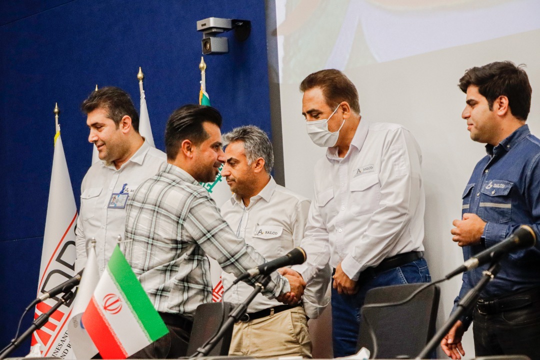 حال و هوای غدیری در بزرگترین و مدرنترین کارخانه آلومینیوم کشور/ برگزاری مراسم تجلیل از ۹۲ نفر سادات مجتمع صنایع آلومینیوم جنوب حال و هوای غدیری در بزرگترین و مدرنترین کارخانه آلومینیوم کشور/ برگزاری مراسم تجلیل از ۹۲ نفر سادات مجتمع صنایع آلومینیوم جنوب