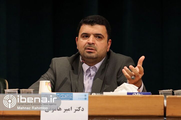 تنوع نماد‌های معاملاتی بازار متشکل ارزی با ورود روبل/ نیاز ارزی دانشجویان ایرانی در روسیه تامین می‌شود
