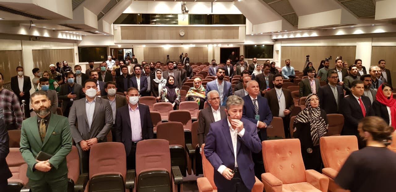 اعطای نشان طلایی اجلاس جامع مدیریت برتر توسعه و کسب و کار به مدیرعامل فولاد خوزستان اعطای نشان طلایی اجلاس جامع مدیریت برتر توسعه و کسب و کار به مدیرعامل فولاد خوزستان