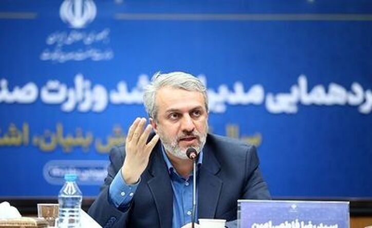 بدنه صنعت کشور عفونت دارد