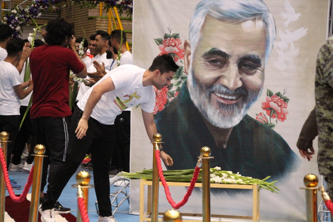 جشن قهرمانی و صعود تیم فوتسال گهرزمین سیرجان جشن قهرمانی و صعود تیم فوتسال گهرزمین سیرجان