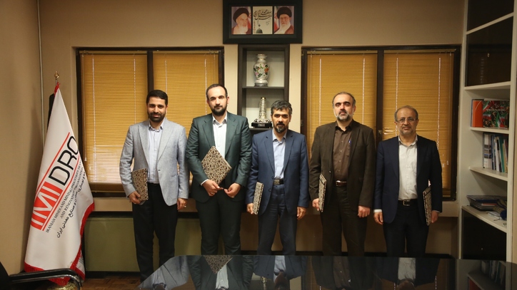 امضای تفاهم‌نامه همکاری راهبردی میان وزارت صمت، وزارت ارتباطات، ستاد توسعه فناوری‌های اقتصاد دیجیتال و ایمیدرو/ تدوین برنامه دانش‌بنیان حوزه صنعت، معدن و تجارت در وزارت صمت