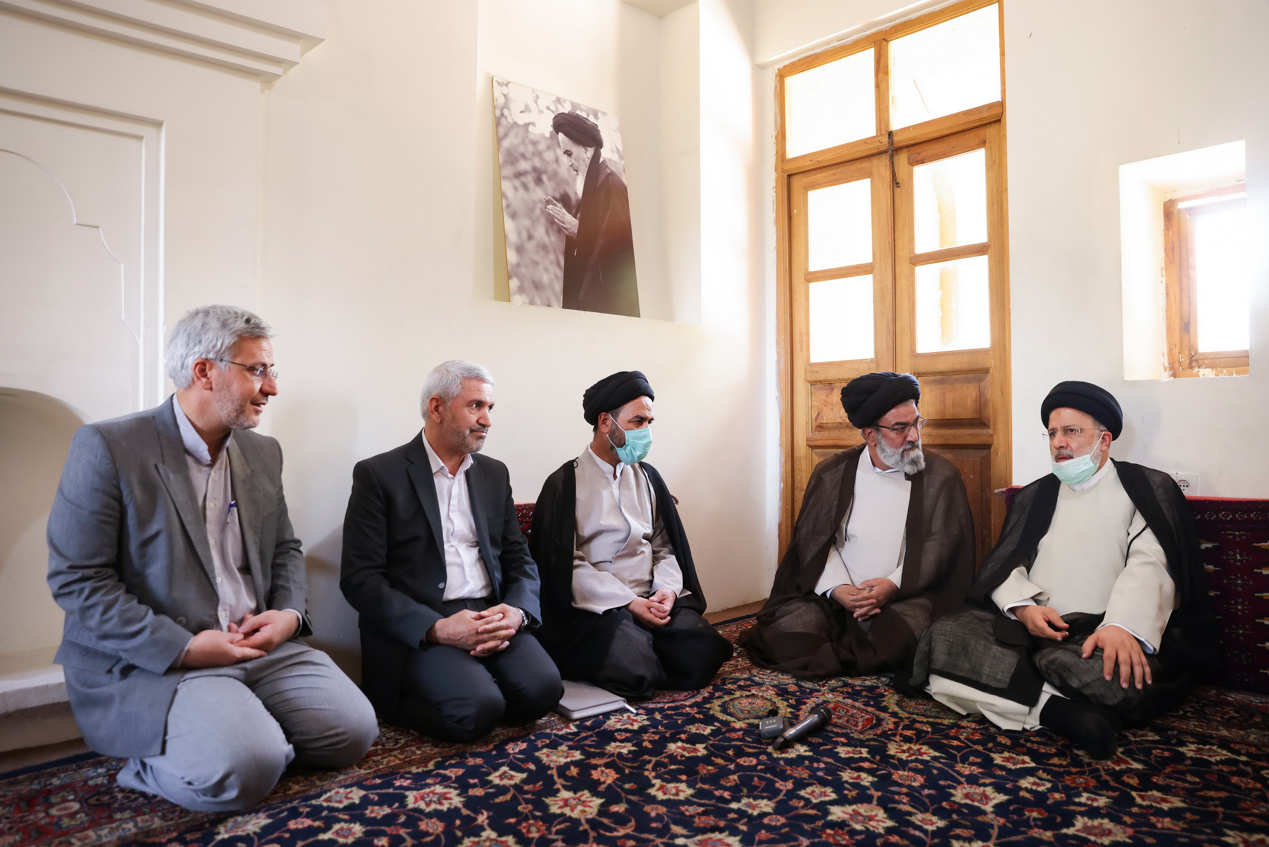 گزارش سفر آیتالله رئیسی به سرزمین آفتاب/ از ۲۲۰ مصوبه برای آبادانی استان مرکزی تا قول احیای هپکو و آذرآب گزارش سفر آیتالله رئیسی به سرزمین آفتاب/ از ۲۲۰ مصوبه برای آبادانی استان مرکزی تا قول احیای هپکو و آذرآب