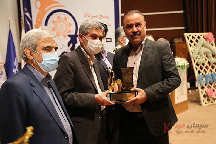 اخذ عنوان واحد نمونه صنعتی استان فارس توسط مجتمع صنعتی سیمان استهبان برای پنجمین سال متوالی