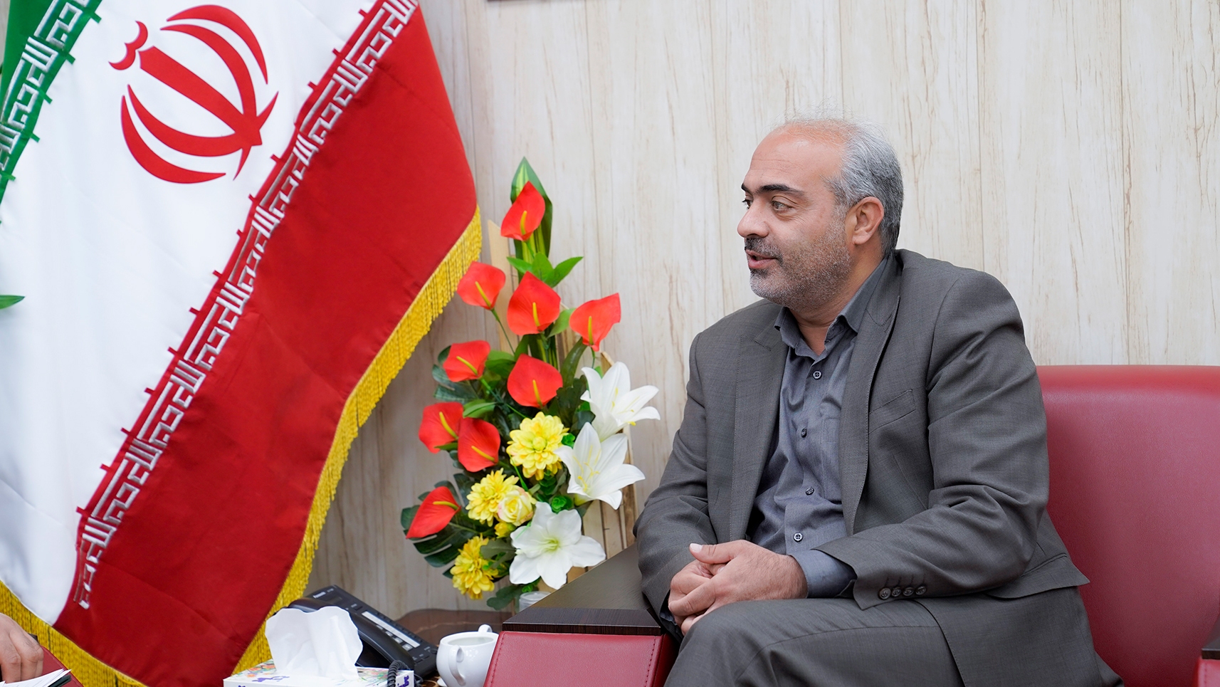 آیین امضاء تفاهم نامه احداث ۱۲ کلاس درس در مناطق محروم خواف توسط سیمیدکو آیین امضاء تفاهم نامه احداث ۱۲ کلاس درس در مناطق محروم خواف توسط سیمیدکو