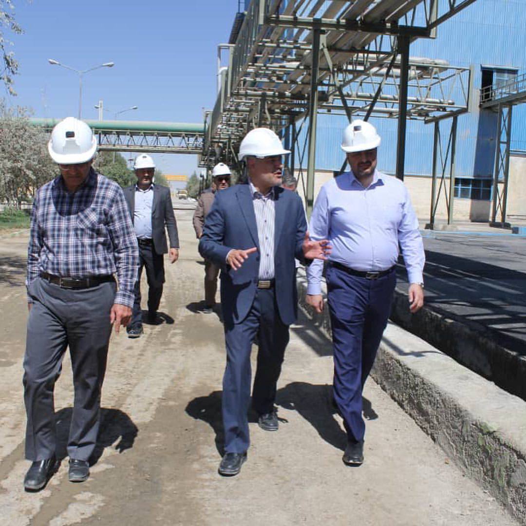 بازدید مدیرعامل شرکت سرمایه گذاری صدر تامین از شرکت معدنی املاح ایران بازدید مدیرعامل شرکت سرمایه گذاری صدر تامین از شرکت معدنی املاح ایران