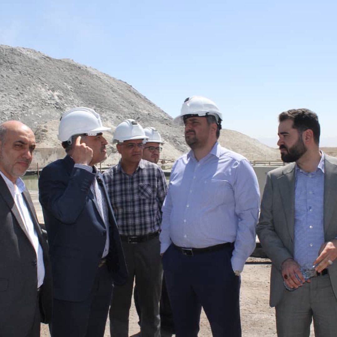 بازدید مدیرعامل شرکت سرمایه گذاری صدر تامین از شرکت معدنی املاح ایران بازدید مدیرعامل شرکت سرمایه گذاری صدر تامین از شرکت معدنی املاح ایران