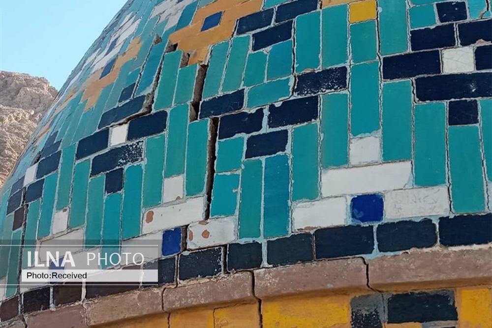 تکلیف ترکهای بقعه بیبی شهربانو به نشست کارشناسان موکول شد/ انفجارها در اطراف یک بنای قدیمی که پی هم ندارد اتفاق میافتد تکلیف ترکهای بقعه بیبی شهربانو به نشست کارشناسان موکول شد/ انفجارها در اطراف یک بنای قدیمی که پی هم ندارد اتفاق میافتد