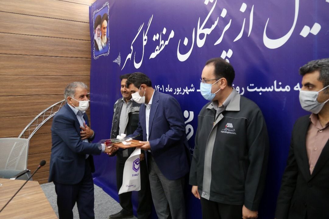 از پزشکان منطقه گل گهر تجلیل شد از پزشکان منطقه گل گهر تجلیل شد