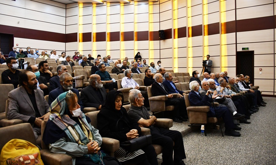 گردهم آیی پیشکسوتان سازمان زمینشناسی واکتشافات معدنی کشور گردهم آیی پیشکسوتان سازمان زمینشناسی واکتشافات معدنی کشور