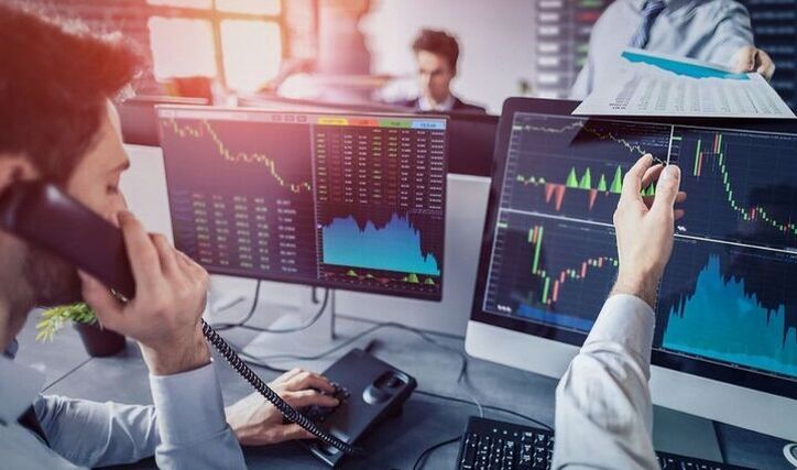 شستا بیشترین سود انباشته را دارد