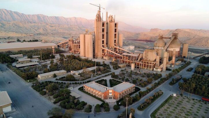 نهضت مسکن به کمک صنعت سیمان می‌آید؟