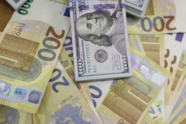 قیمت دلار و یورو در بازار توافقی چقدر شد؟