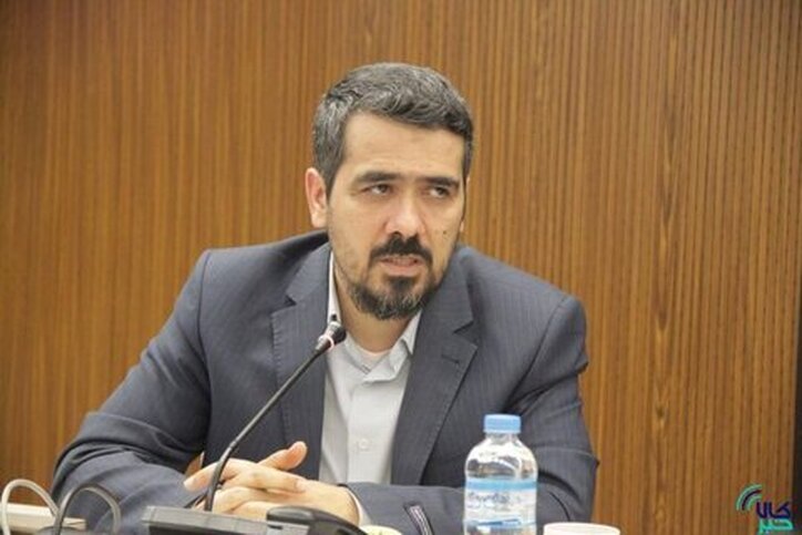 دوگانگی بین اجزا وزارت صمت نه به نفع دولت است و نه کشور