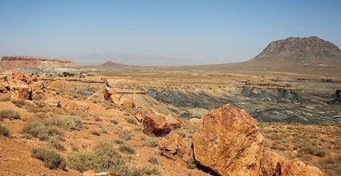 ۱۵ سال انتظار برای بهرهبرداری از شهرک سنگ آذرشهر ۱۵ سال انتظار برای بهرهبرداری از شهرک سنگ آذرشهر