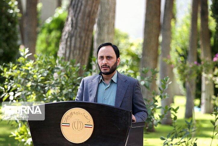 بهادری جهرمی: تراز تجاری به شدت مثبت است؛ بیش از واردات، صادرات داریم