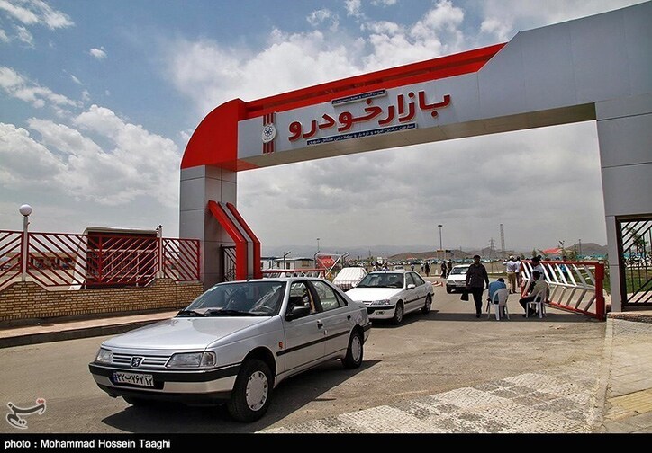 عقب نشینی فروشندگان خودرو/ صدور فاکتور توسط خودروسازان همچنان کّند است