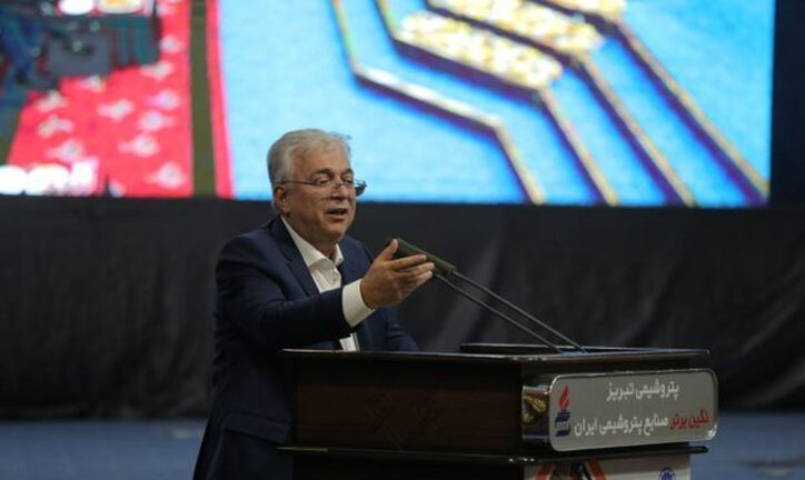 بانک مرکزی مقصر مشکلات تعهد ارزی شرکت ها/ اقتصاد ایران پر از رانت و فساد است