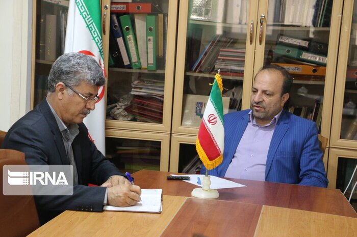 بهره برداری از معدن فسفات چرام زمینه اشتغال بیش از یکهزار نفر را فراهم میکند بهره برداری از معدن فسفات چرام زمینه اشتغال بیش از یکهزار نفر را فراهم میکند